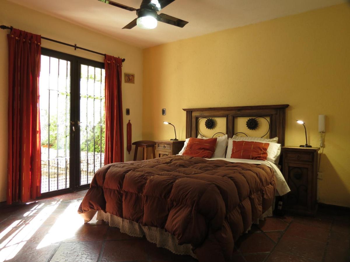 Quinta Montana: Central Family Villa with Pool Mendoza Exterior photo